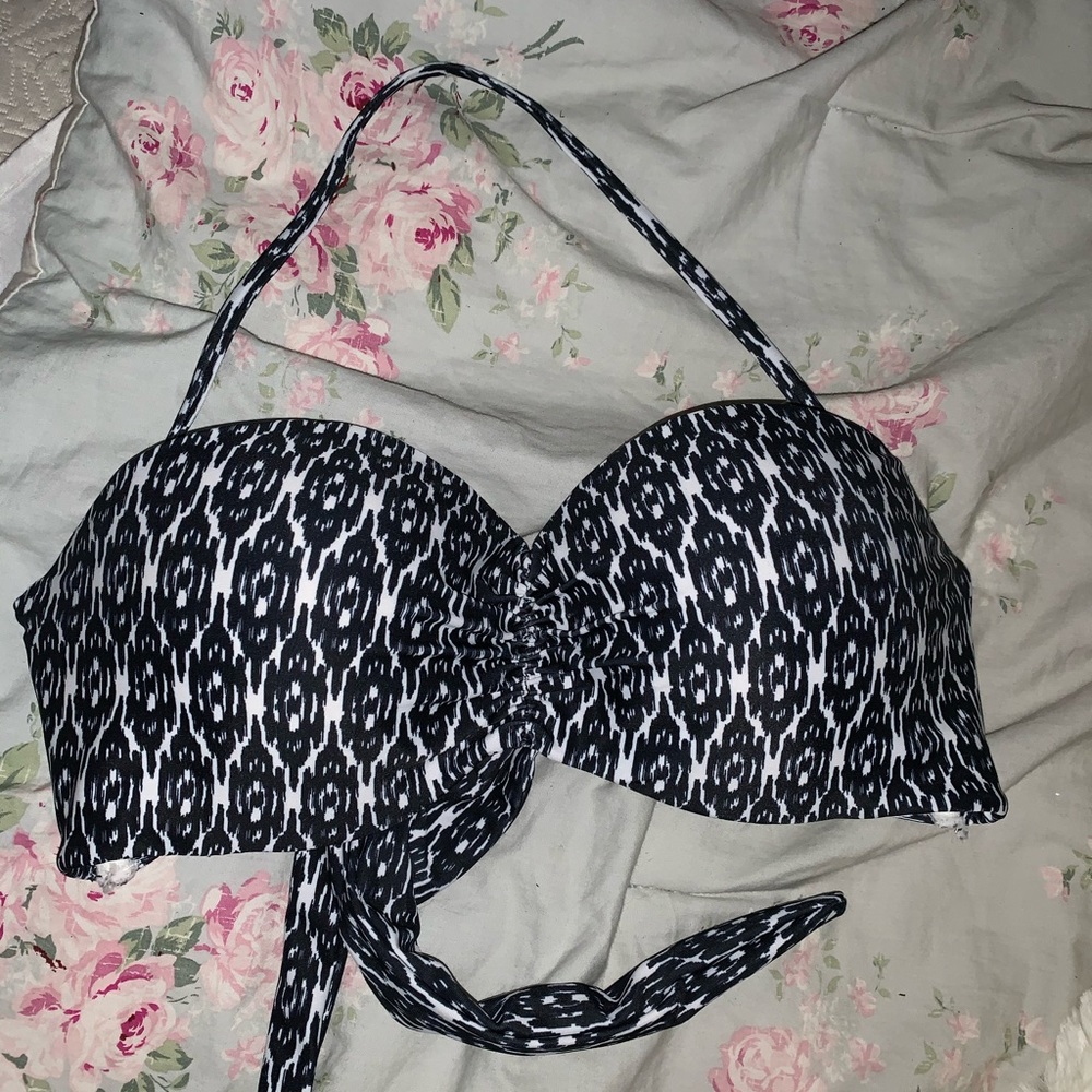 Bikini top